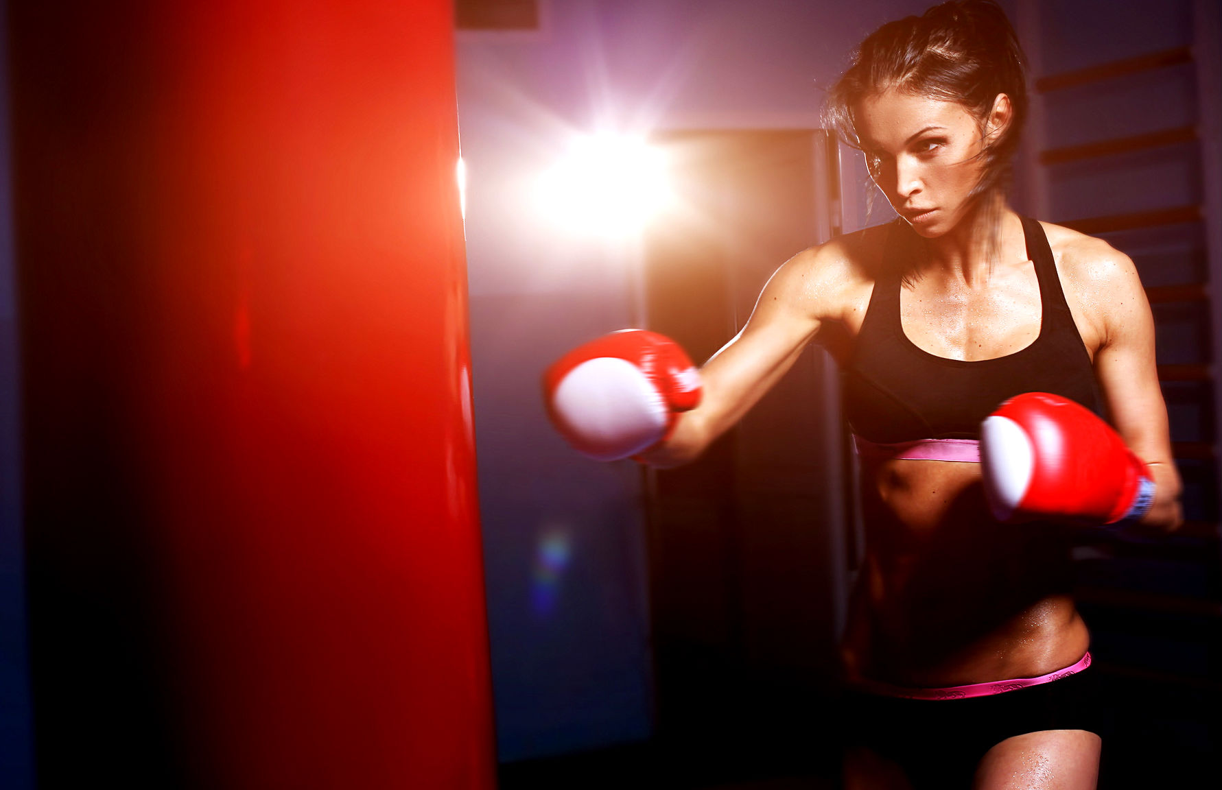 Что дают занятия боксом для женщин?